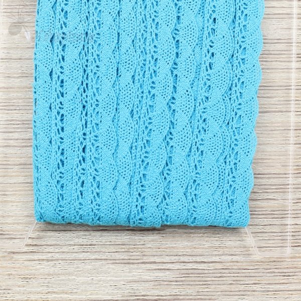 Klöppelspitze hellblau